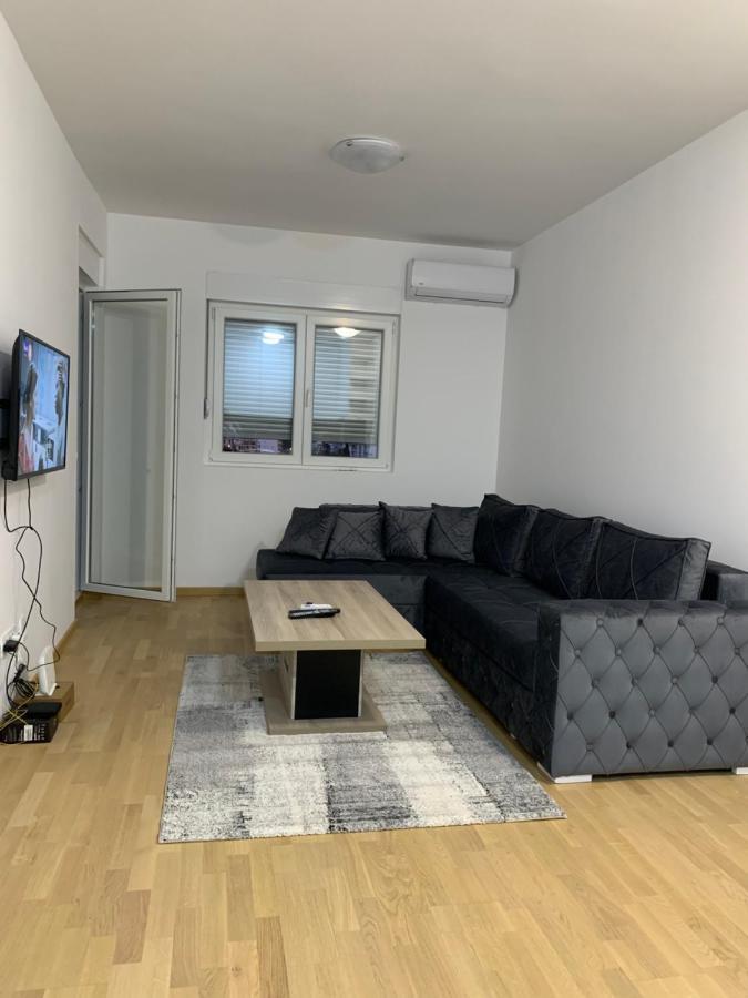 Apartment 45M2 포드고리차 외부 사진